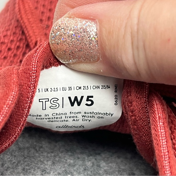 Allbirds Tree Skippers‎ Women's Size 5 Lychee Red Boat Tennis Shoes Sneakers - Picture 3 of 9